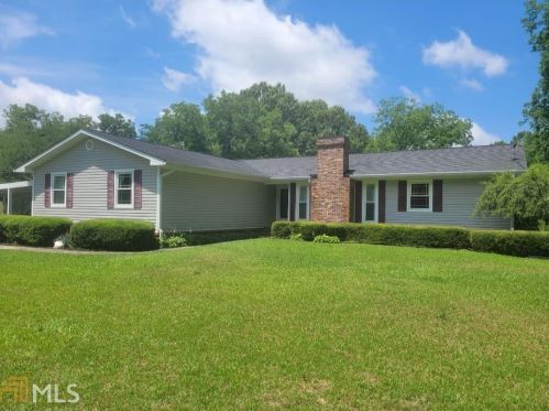 99 Berkshire Dr, Marshallville, GA 31030-3575