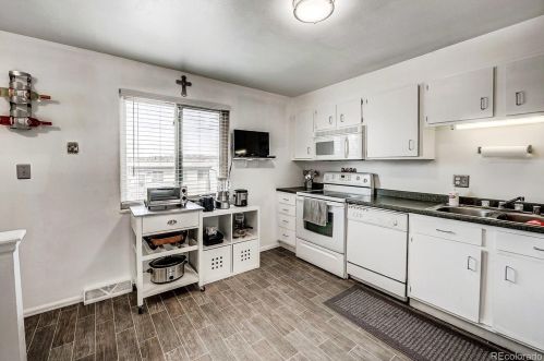 9457 56th Pl, Arvada CO  80002-2108 exterior