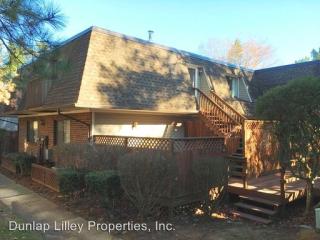 382 Summerwalk Cir, Chapel Hill NC  27517-8675 exterior