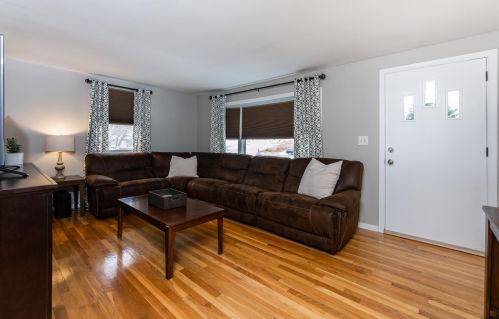 13 Shetland Rd, Nashua, NH 03062-3017