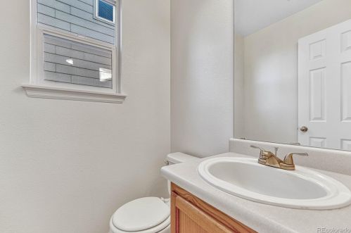 5647 Winnipeg St, Denver CO  80015-6767 exterior