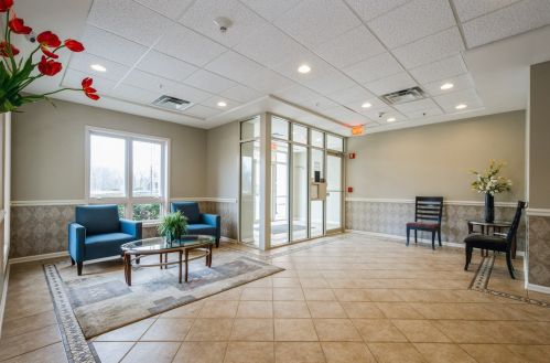 6815 Milwaukee Ave, Niles, IL 60714-4419