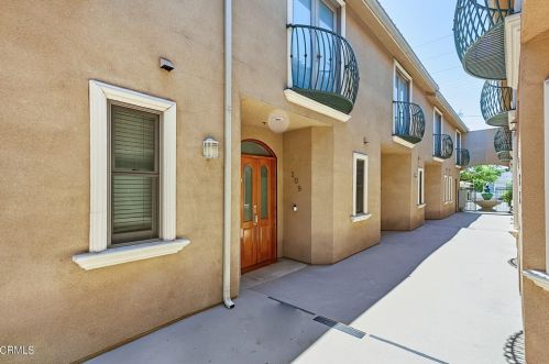 216 Buena Vista St, Burbank, CA 91505-3694