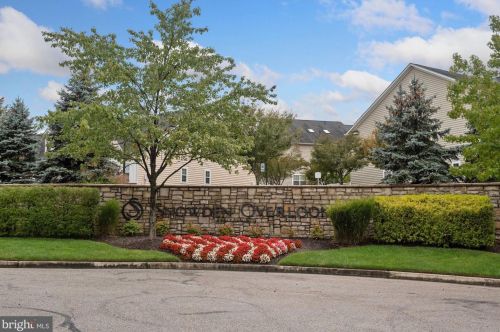 8820 Shining Oceans Way, Columbia MD 21045-5958 exterior