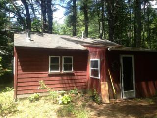 27 Daniels Rd, Weare, NH 03281-5905