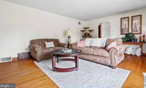 3661 Davidsburg Rd, York PA 17315-4660 exterior