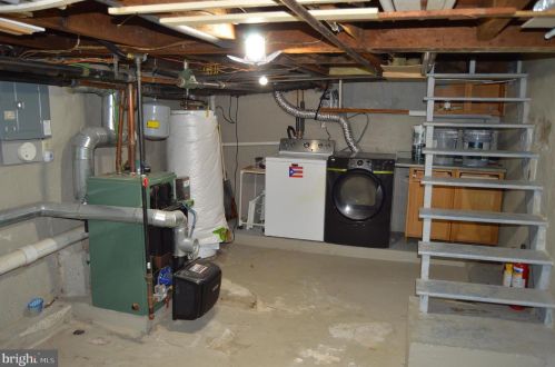 235 Walnut St, Lancaster PA  17602-2342 exterior