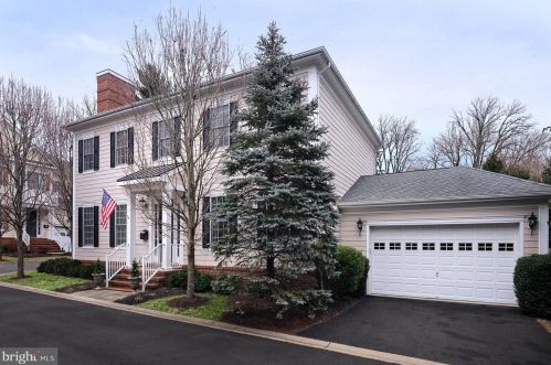 1 Barsky Ct, Princeton, NJ 08540-4642