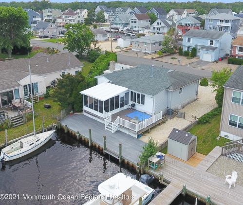 936 Seagull Dr, Lacey Township, NJ 08734-2028