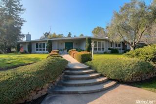 1601 Day Dr, Carmichael, CA 95608-6008