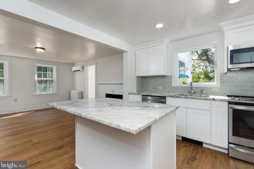 715 Cherry Valley Rd, Princeton NJ  08540-7920 exterior