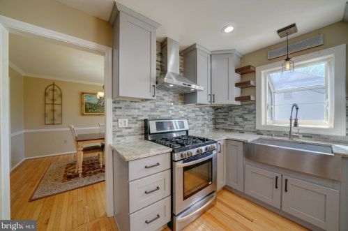 1900 Autumn Ridge Cir, Silver Spring MD 20906-5826 exterior