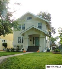 404 48th Ave, Omaha, NE 68132-3209