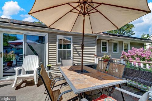 11 Corey Dr, Trenton NJ  08628-1503 exterior