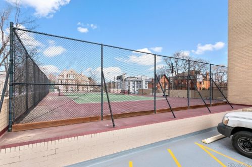 800 Pearl St, Denver CO  80203-3324 exterior