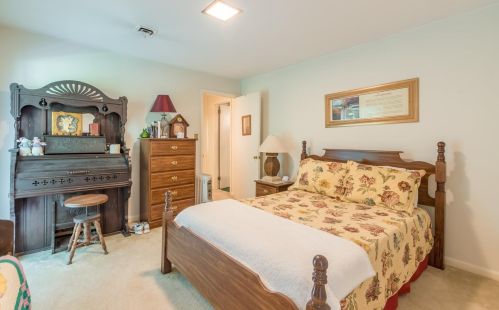 2408 Meadow Lark Dr, Atlanta GA  30344-4026 exterior