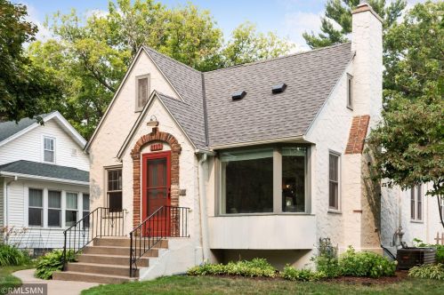 2737 Inglewood Ave, Minneapolis, MN 55416-3929