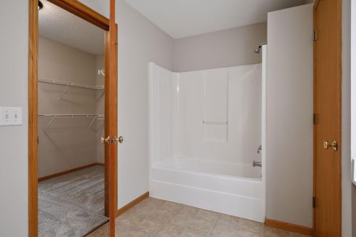 3348 Jansen Way, Saint Paul MN  55127-5126 exterior