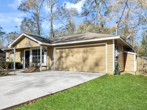 10825 Royal Magnolia Dr, Conroe TX  77303-2870 exterior