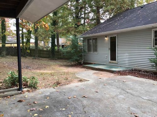 2615 Leeshire Ct, Tucker, GA 30084-3023