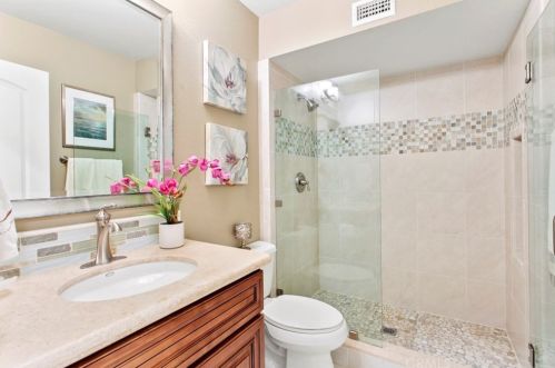 752 Fairway Ln, Anaheim CA  92807-4802 exterior