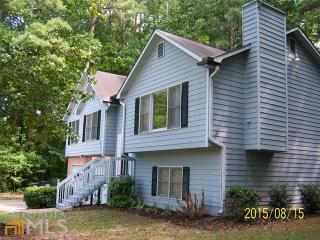 3112 Goldenrod Ln, Marietta, GA 30064-4550