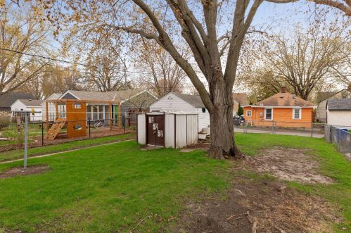 1611 Chelsea St, Saint Paul MN  55108-2214 exterior