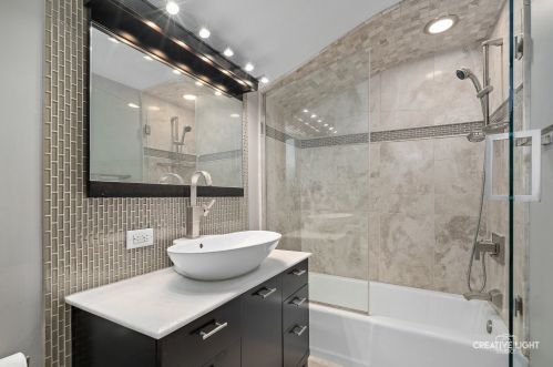 218 Walker Ave, Willowbrook IL  60514-1343 exterior