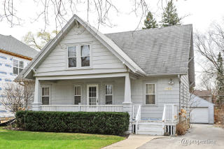 1103 Osterman Ave, Bannockburn, IL 60015-4254