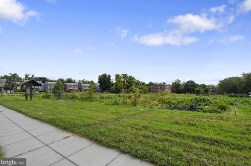 6409 Eastern Ave, Silver Spring MD  20912-4728 exterior