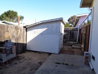 1717 Fernando St, Seaside CA  93955-4011 exterior