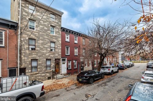 1617 Eyre St, Philadelphia, PA 19125-2703