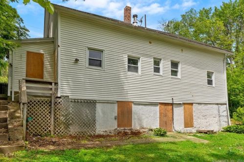 28 Birden St, Torrington CT  06790-4713 exterior