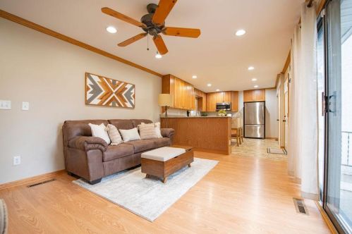 800 58th Ave, Minneapolis MN  55430-2708 exterior