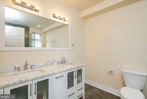 1315 20 St, Philadelphia PA 19146-4303 exterior