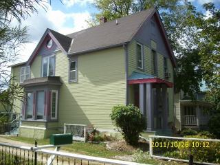 198 Charles Ave, Saint Paul MN  55103-2069 exterior