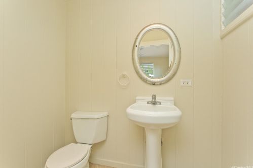1904 Iwi Way, Honolulu HI  96816-3908 exterior
