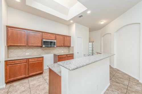 2712 Merry Vw Ln, Fort Worth TX  76120-5655 exterior