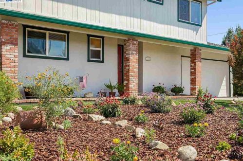 6870 Mansfield Ave, Pleasanton, CA 94568-1713