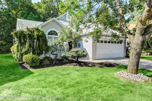 68 Merion Ln, Jackson Twp, NJ 08527-3996