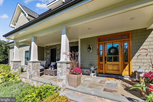 1649 Perlich St, Mc Lean, VA 22101-4668