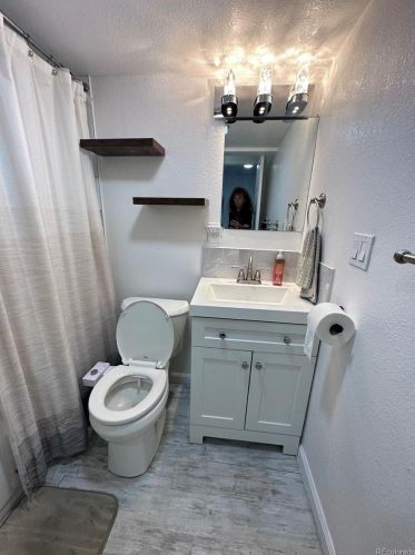 8217 Explorador Calle, Denver CO  80229-5566 exterior