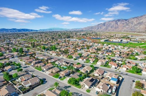 1327 Da Vinci Dr, San Jacinto, CA 92583-5253