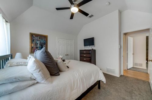 1120 Wishing Wl Ct, Cedar Hill TX 75104-8255 exterior