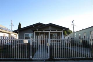 220 73 St, Los Angeles CA  90001-2301 exterior