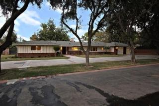 1313 Phillip Ave, Fresno, CA 93727-5422