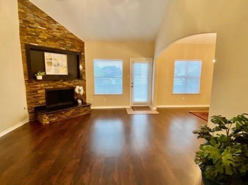 968 Fife Dr, Conroe TX  77301-4138 exterior