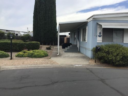 241 Madera Dr, Lodi, CA 95240-0715
