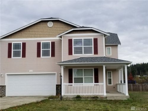 105 Derby Ct, Rainier, WA 98576-9584
