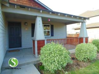 561 Apache Cir, Eagle Crest, OR 97756-8985